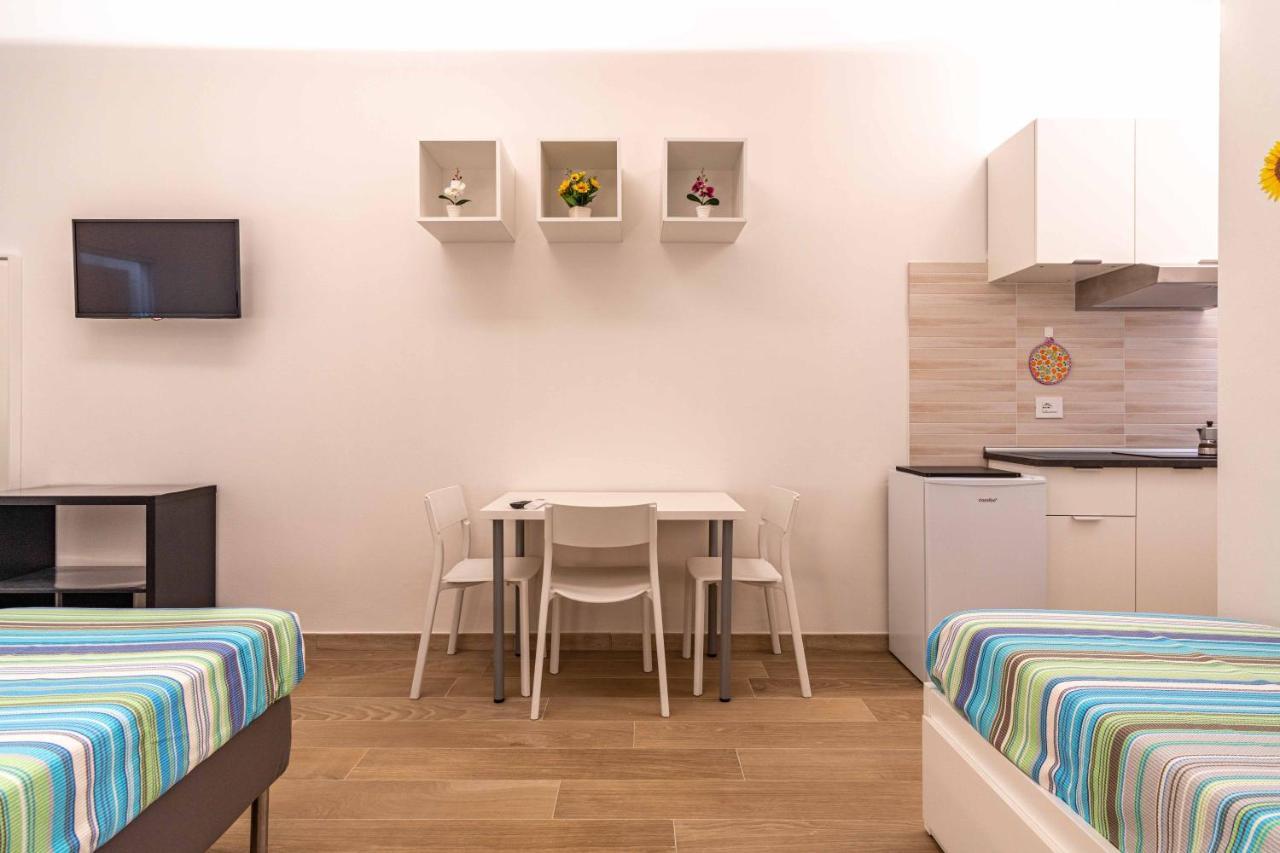 Seven Notes Guest House Bari Exterior foto